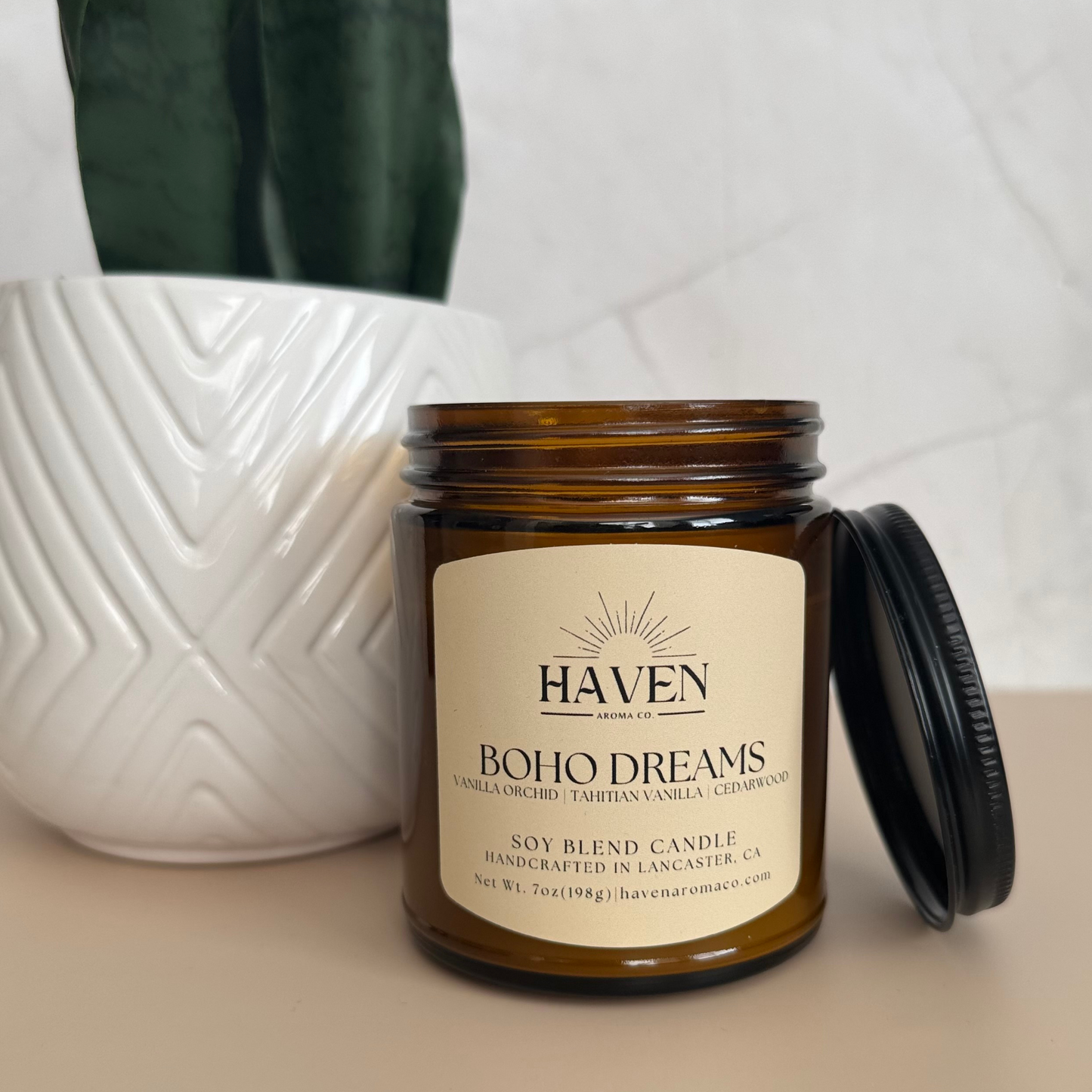 Boho Dreams Candle- Vanilla, Sandalwood, Cedarwood Scent