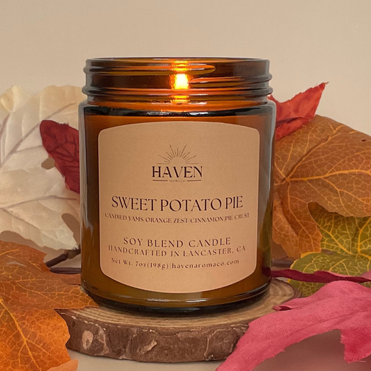 Sweet Potato Pie - Candied Yams, Cinnamon, Pie Crust Scented Candle